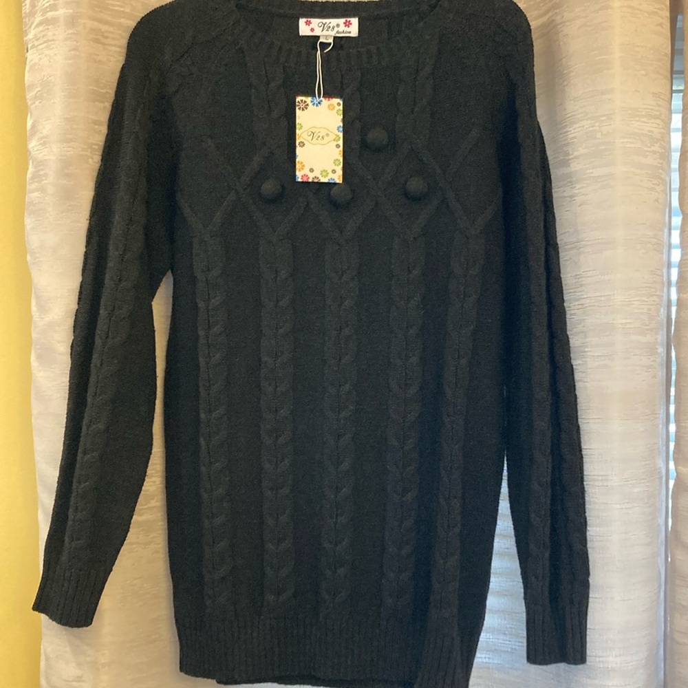 V28 Cable Ribbed Black Sweater NWT. Size‎ Large.